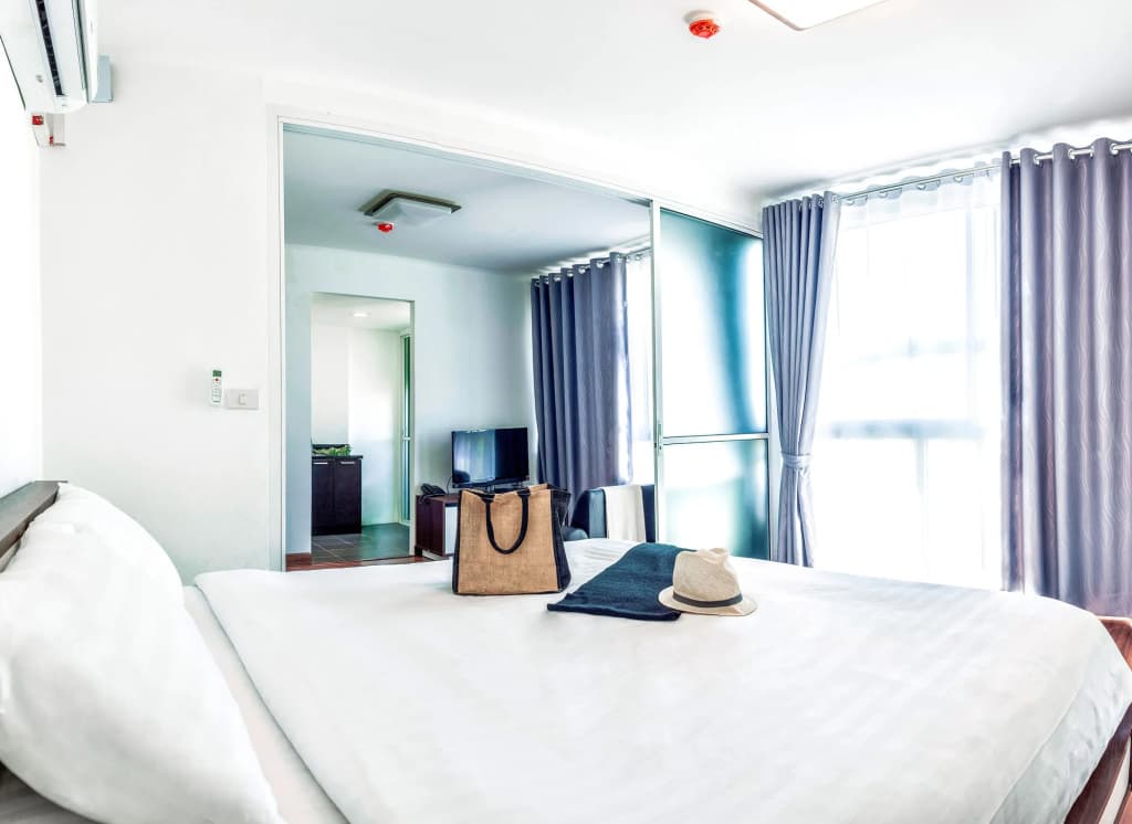 The WIDE Condotel - Phuket - photo 3