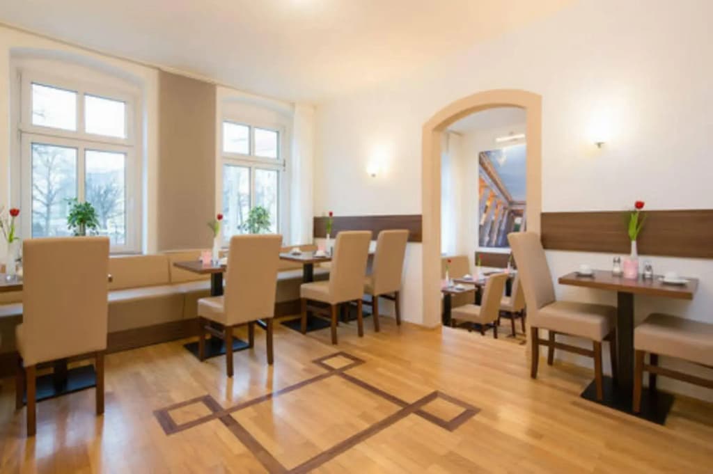 Gold Hotel - photo 24