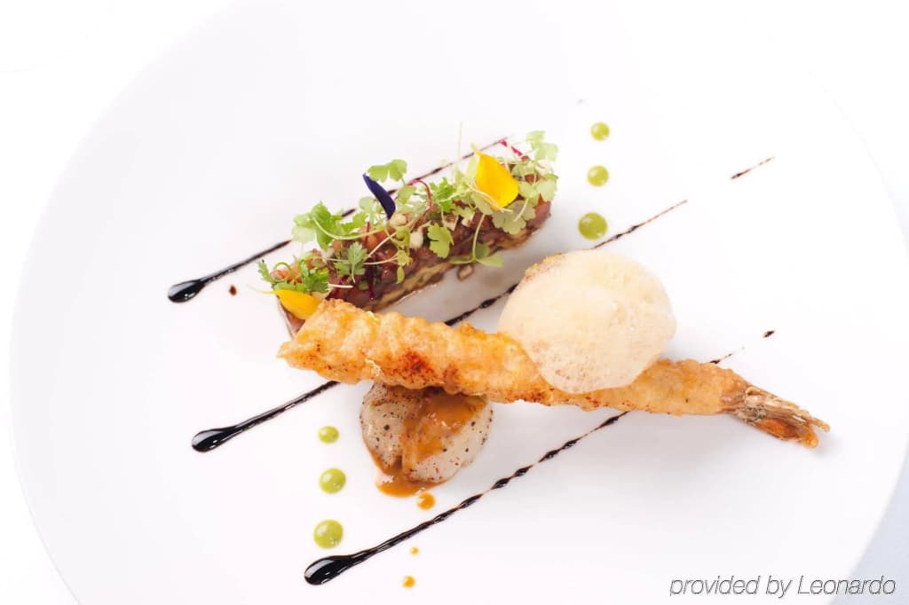 Hansar Bangkok Hotel - photo 12