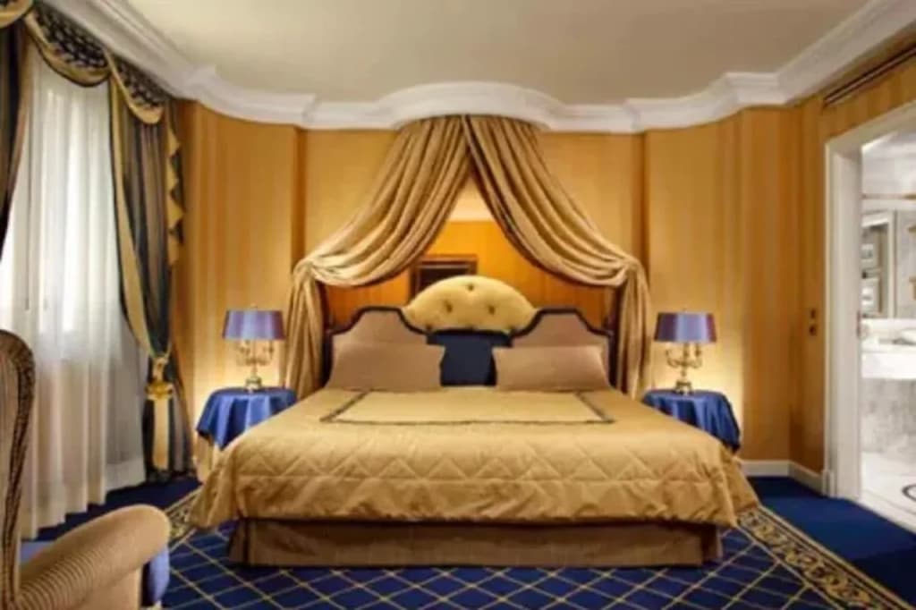 Royal Olympic Hotel - photo 3