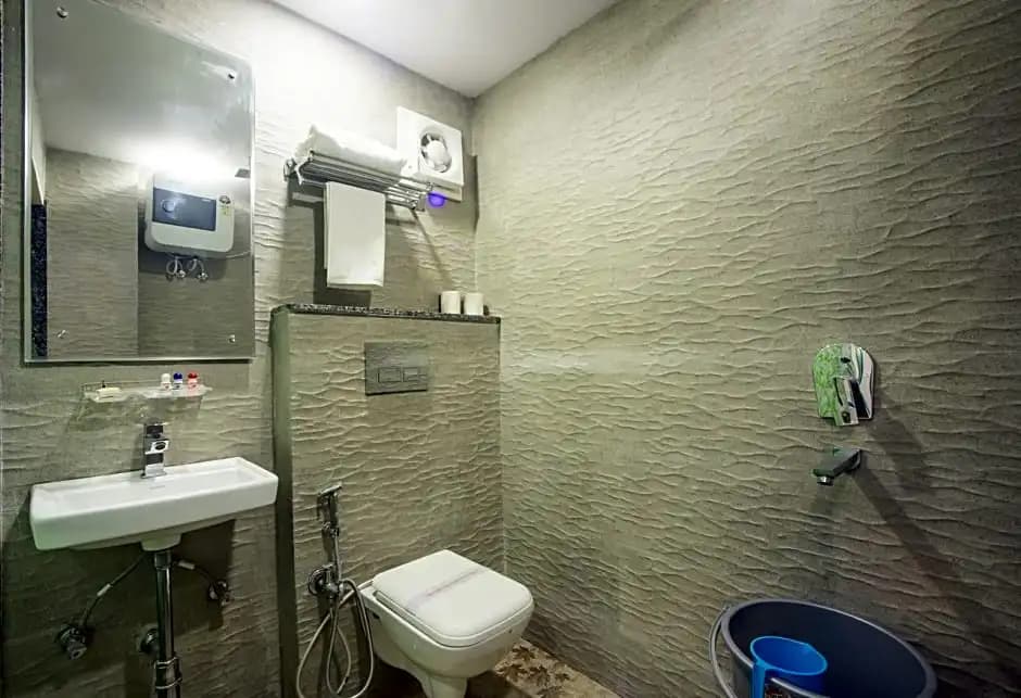 Hotel Hans International - photo 7