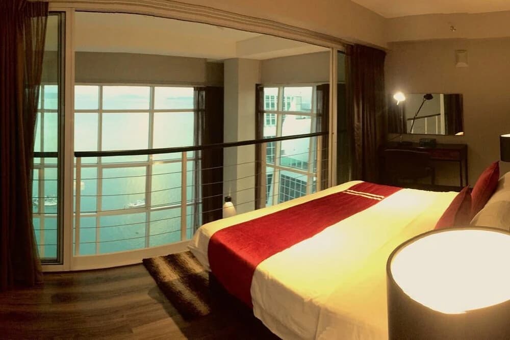 Seafront Duplex Suite at Georgetown - photo 29