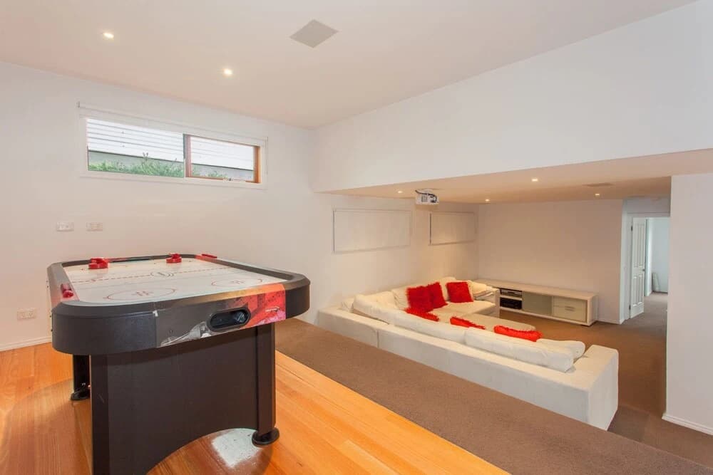 The White Beach House - photo 4