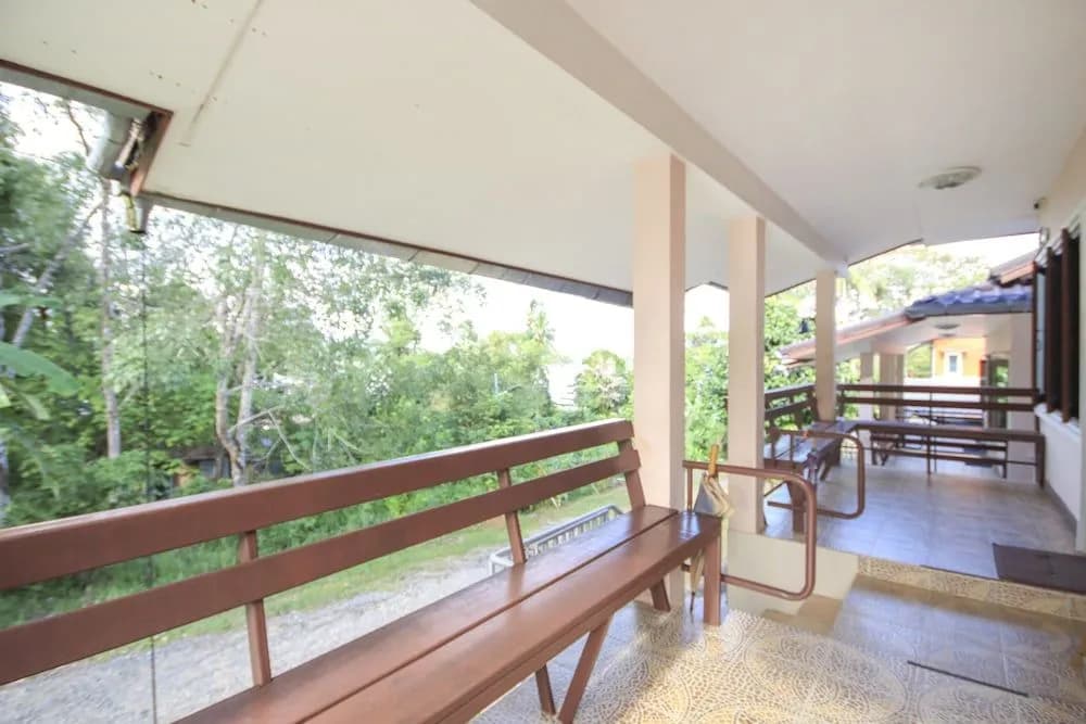 OYO 75373 Chamil House - photo 10