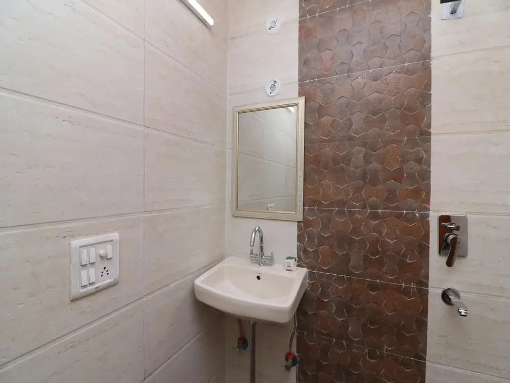 OYO 29181 Delight Deluxe - photo 7
