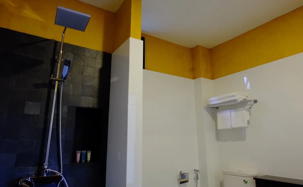 The Umbrella House - photo 10
