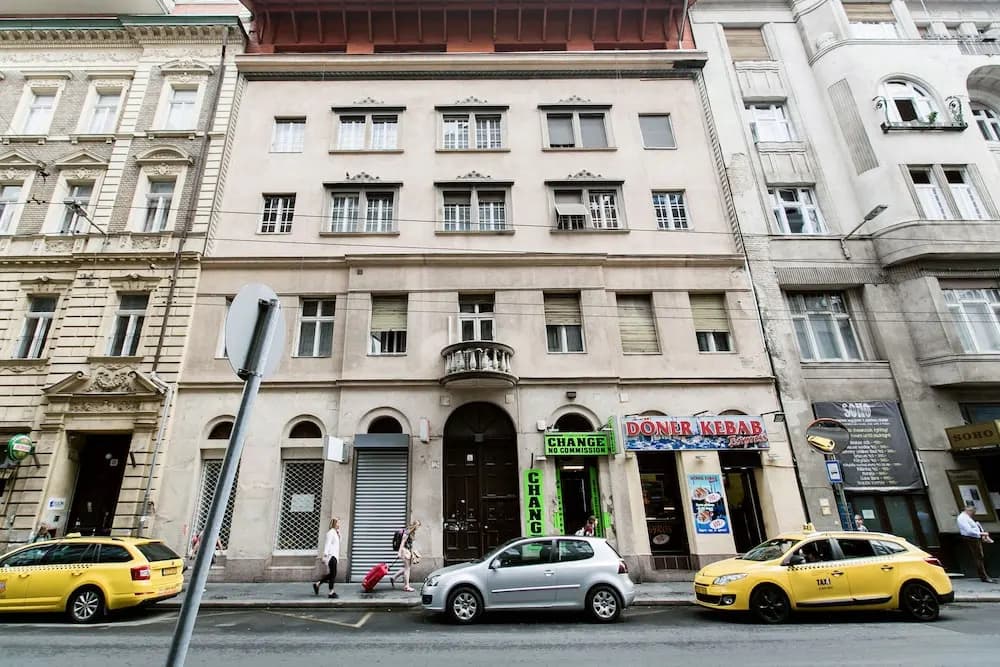 Nagymezo 33 Apartment - photo 17