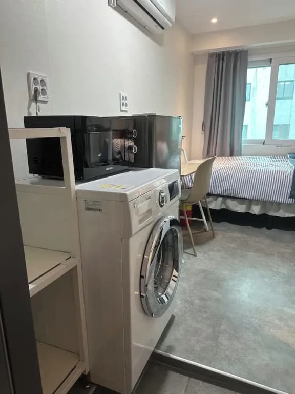 U Stay Hostel - photo 18