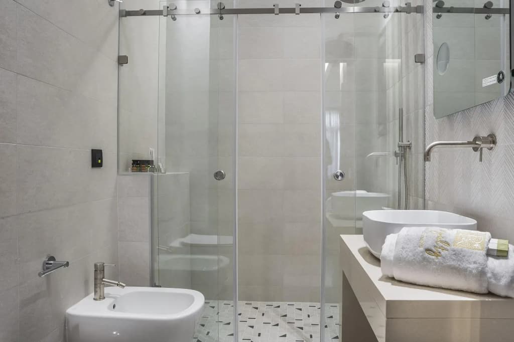 Royalty Hotel Athens - photo 8