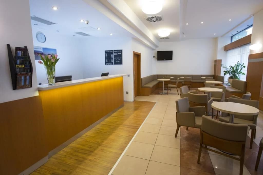 Hotel Astoria - photo 24