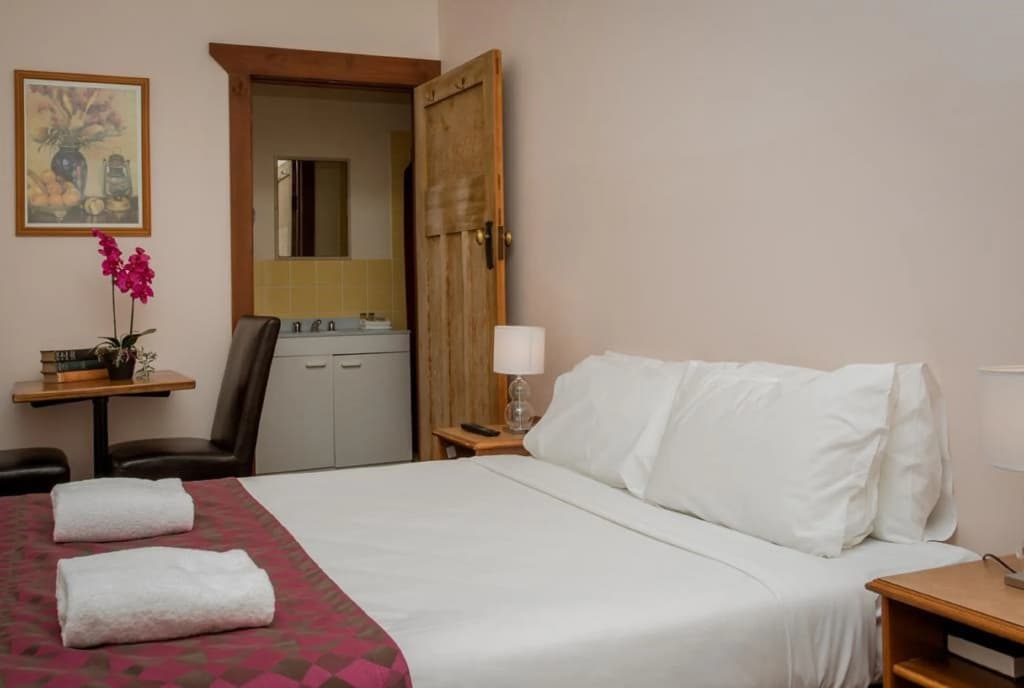 Belgravia Mountain Guest House - photo 2