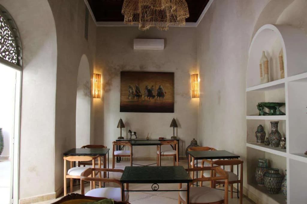 Riad Emberiza Sahari - photo 30