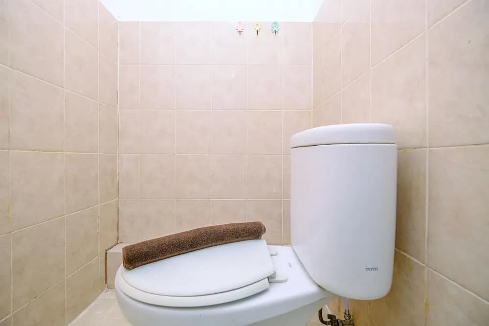 Homey And Fully Furnished Studio At Green Bay Pluit Apartment - photo 12