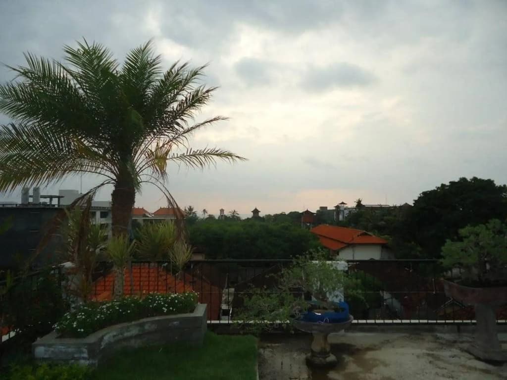 Kondra Premiere Guest House Kuta - photo 17