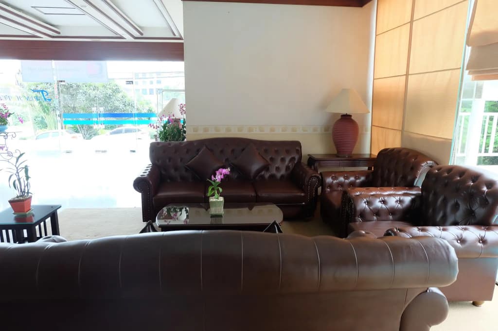 Tarin Hotel - photo 2