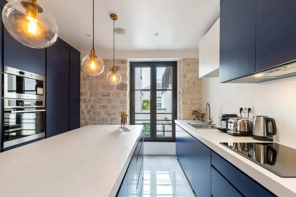 Stunning 2 Bed Apartment, Sleeps 4 - photo 18