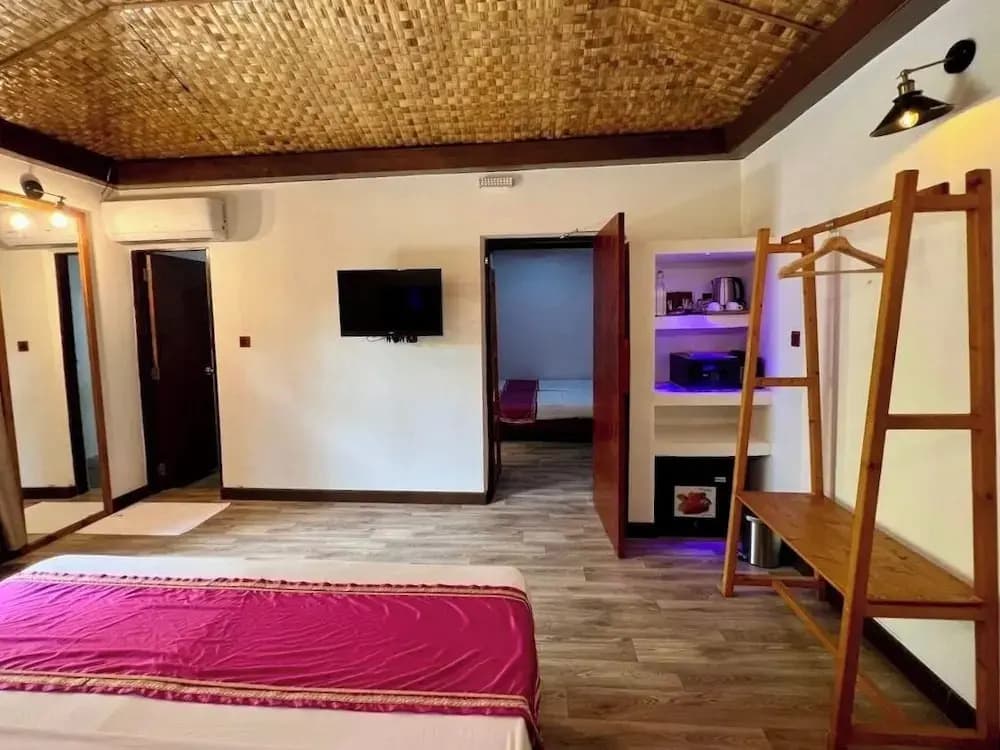 Bougan Villea Retreat - photo 3