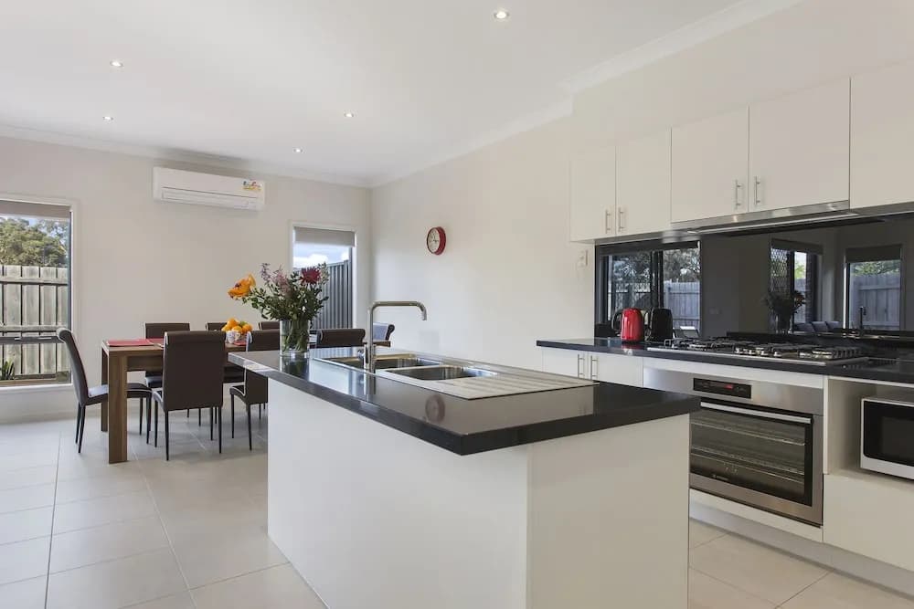 Bradford Place - Melbourne - photo 12