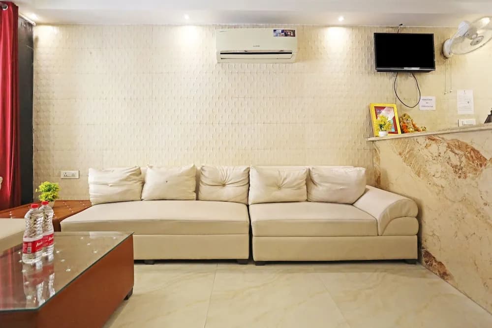 Hotel Iconic Suites - photo 3