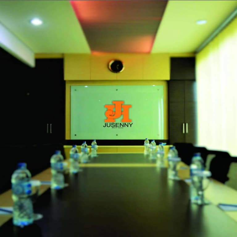 Jusenny Hotel - photo 16