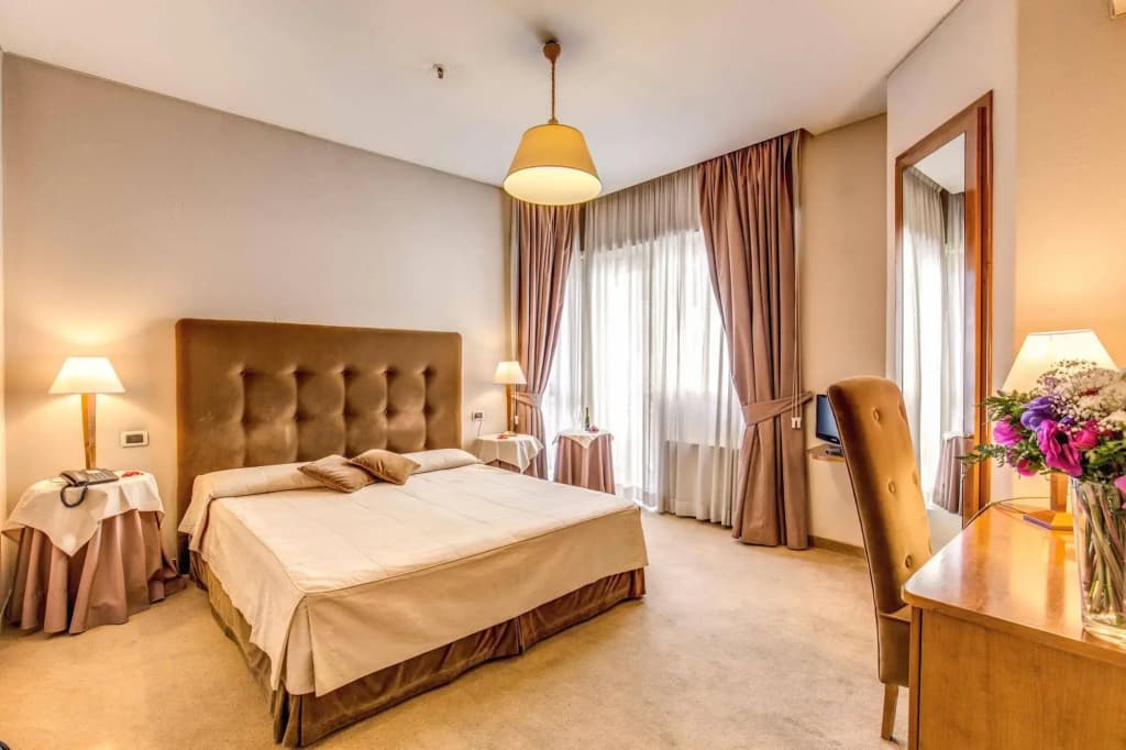 Hotel Farnesina - photo 5