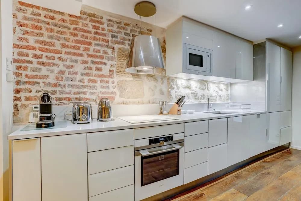 Jardin Priv Gorgeous 3 Bed House in Le Marais - photo 12