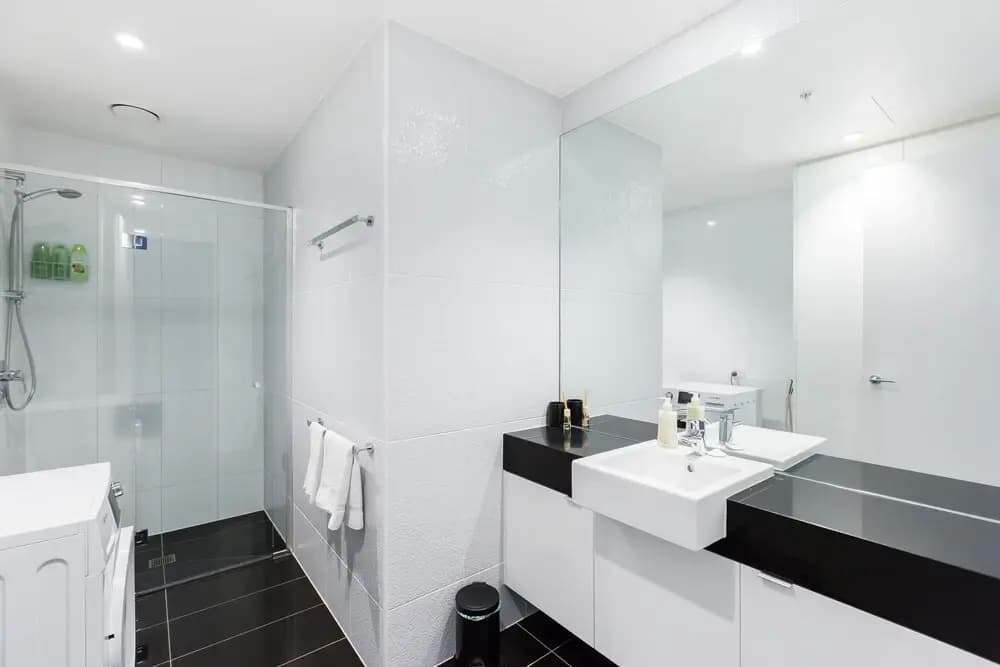 SONYA, 2BDR Southbank Apartment - photo 7