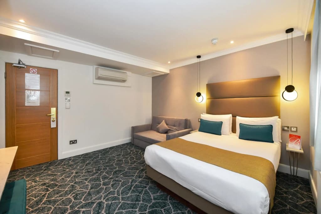 Queens Park Hotel - photo 6
