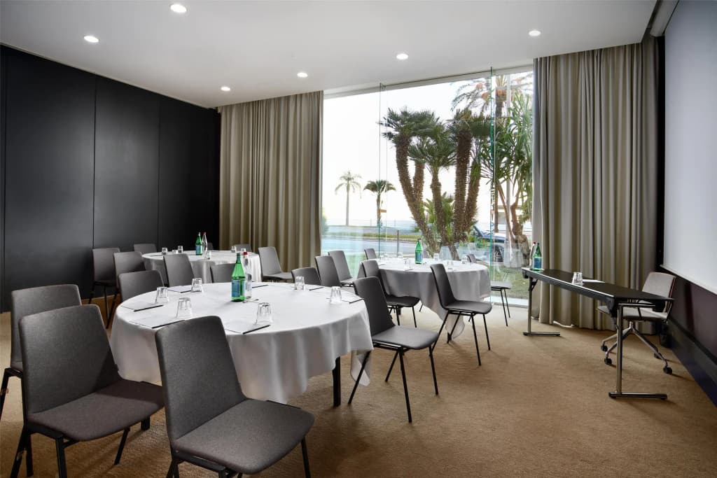 Radisson Blu Hotel, Nice - photo 29