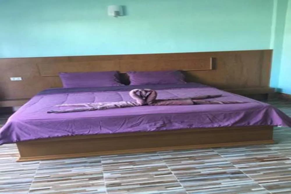 Lanta School Beach Resort - photo 4