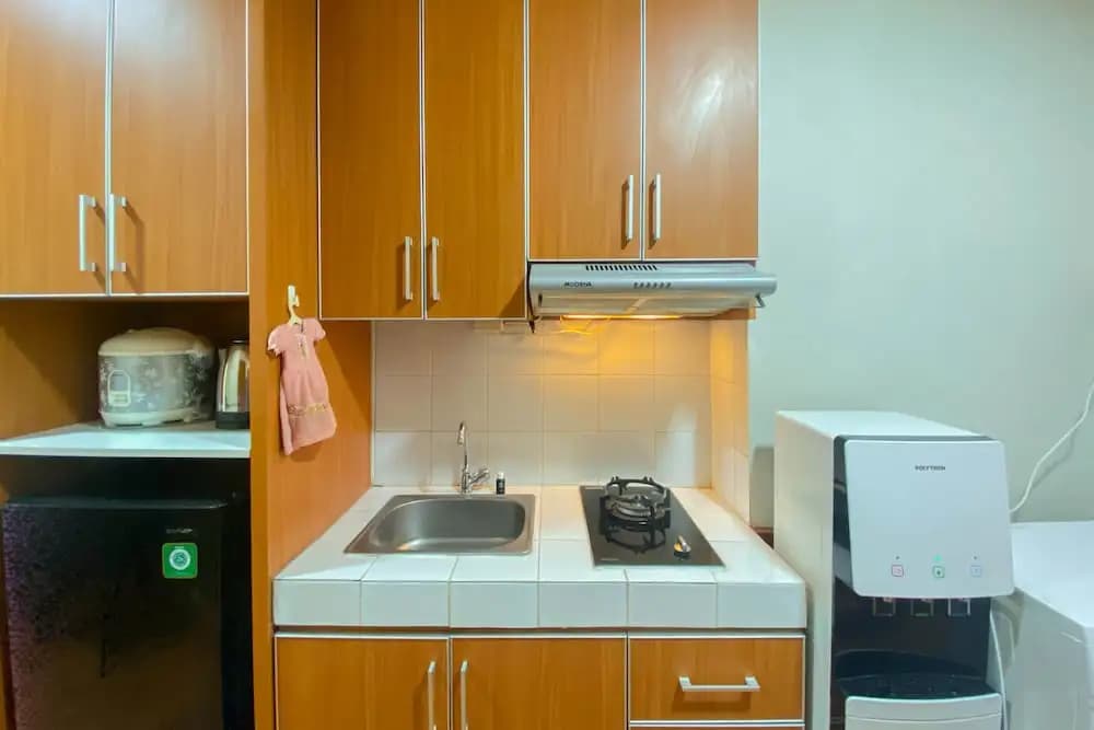 Comfy And Minimalist 1Br Apartment At Woodland Park Residence - photo 13