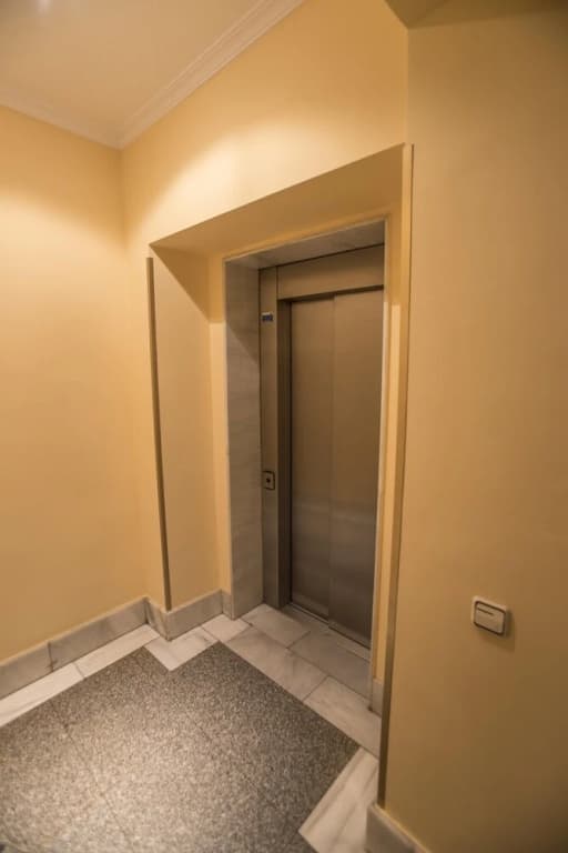 Plaza Mayor Apartment - photo 14