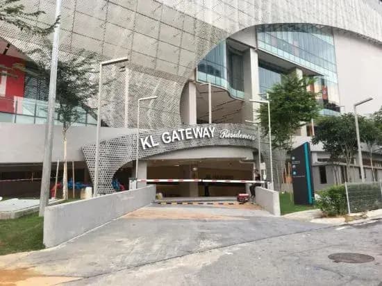 Spacious unit beside KL Gateway Mall - photo 1