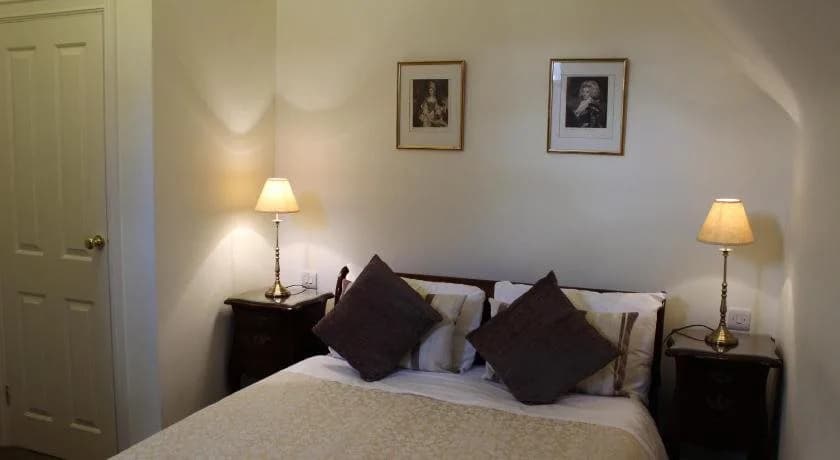 Ditton Lodge - photo 4