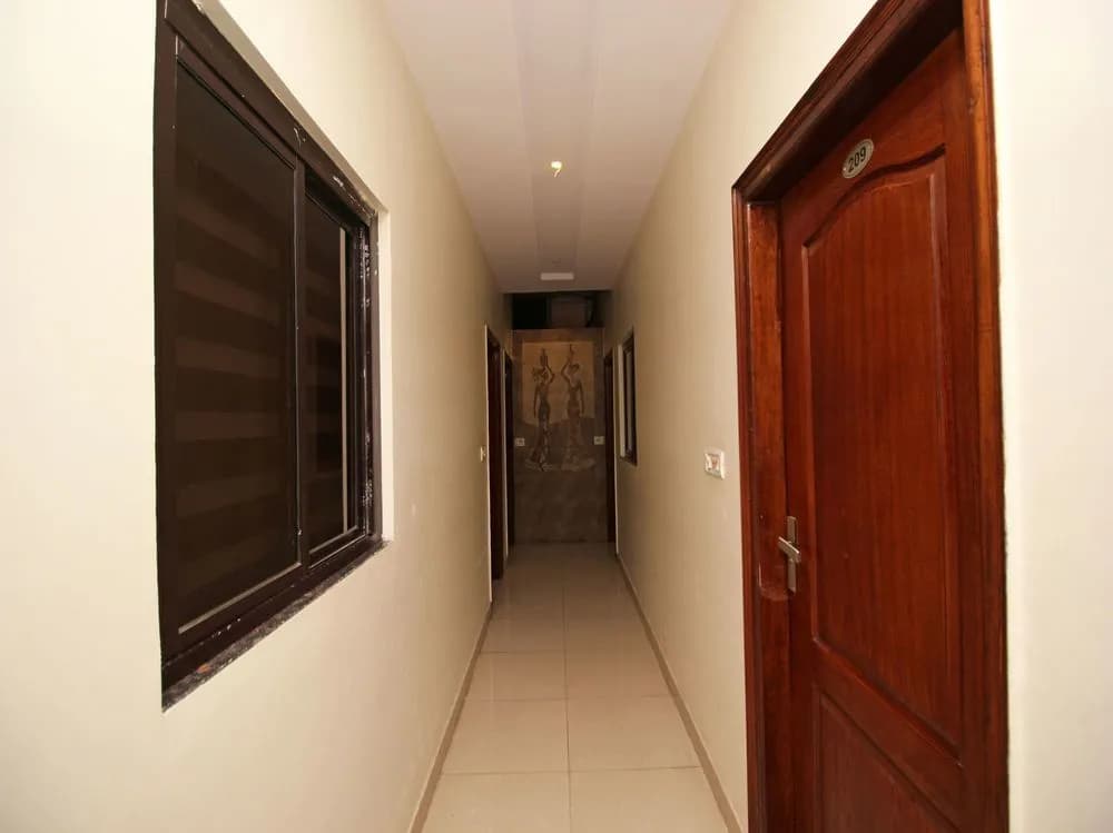 OYO 4883 Duke Hotel - photo 10