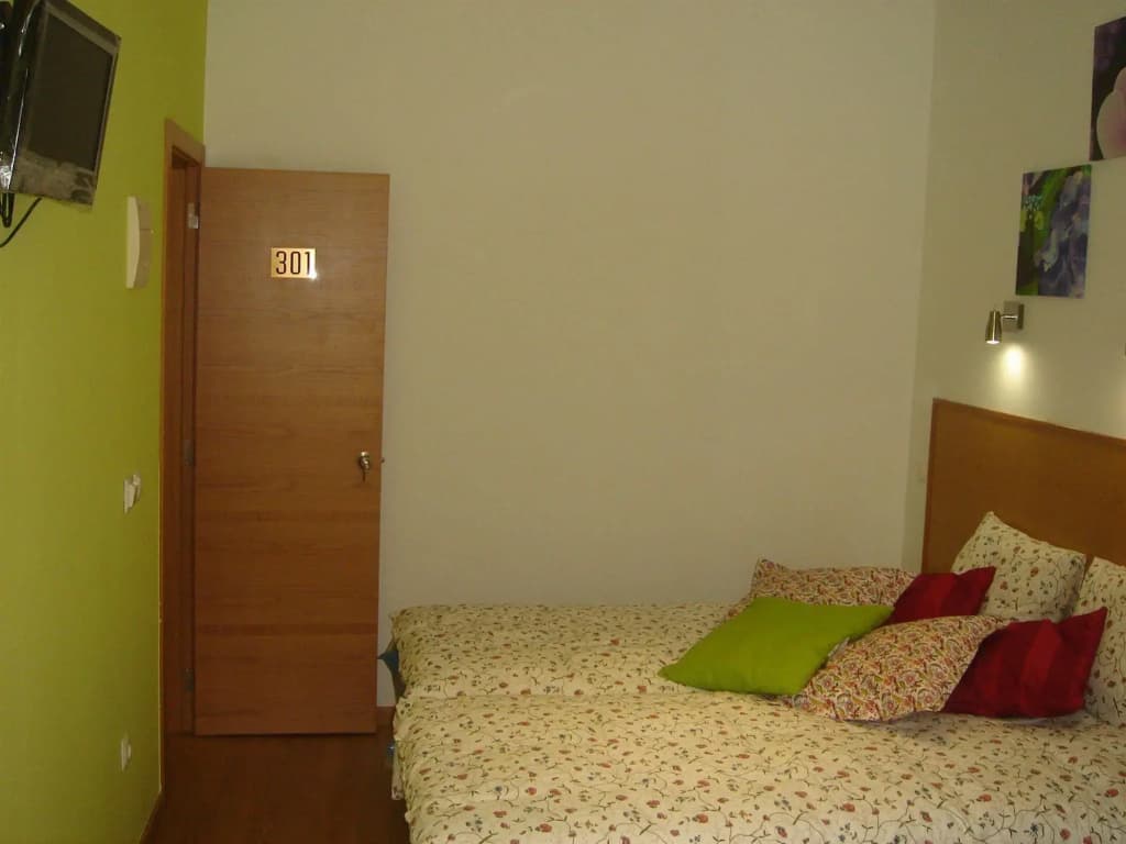 DownTown Guest House - photo 1