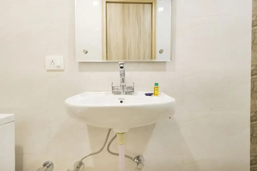 FabHotel Modesty - photo 8