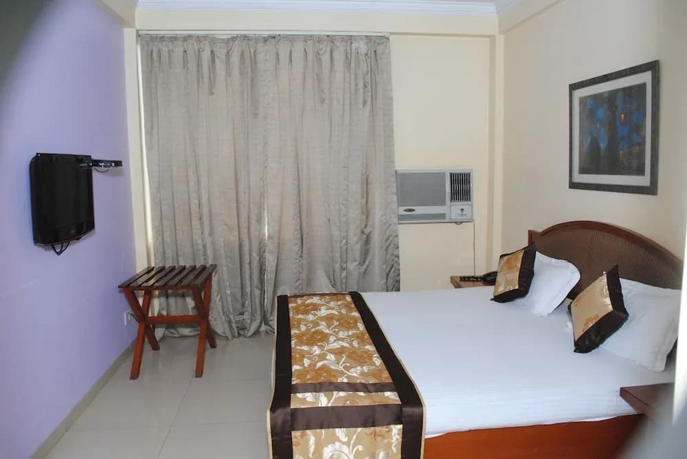 Hotel Tourist - photo 4
