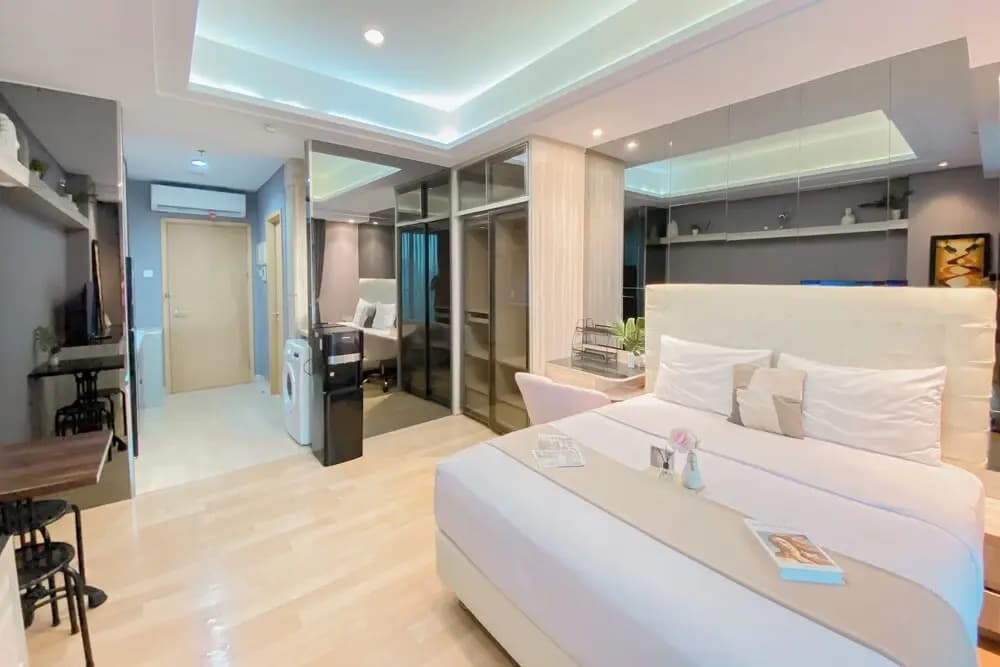 Spacious Studio Apartment at Capitol Suites - photo 14
