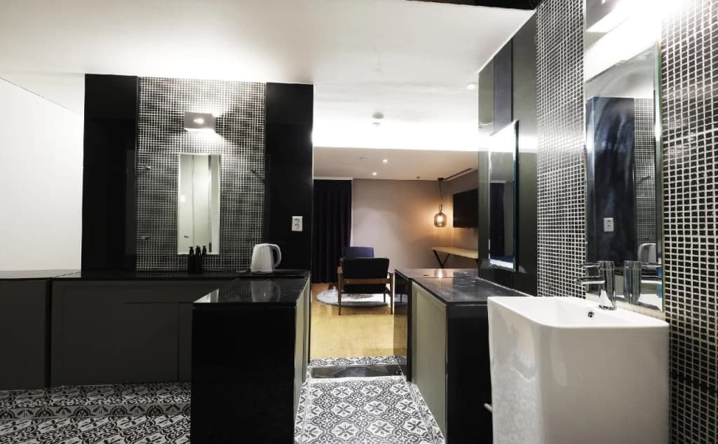 Elle Inn Hotel - photo 5