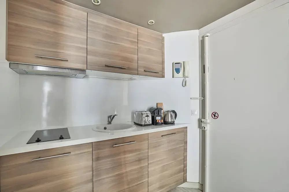 Modern Studio Montaigne Champs Elysees - photo 10