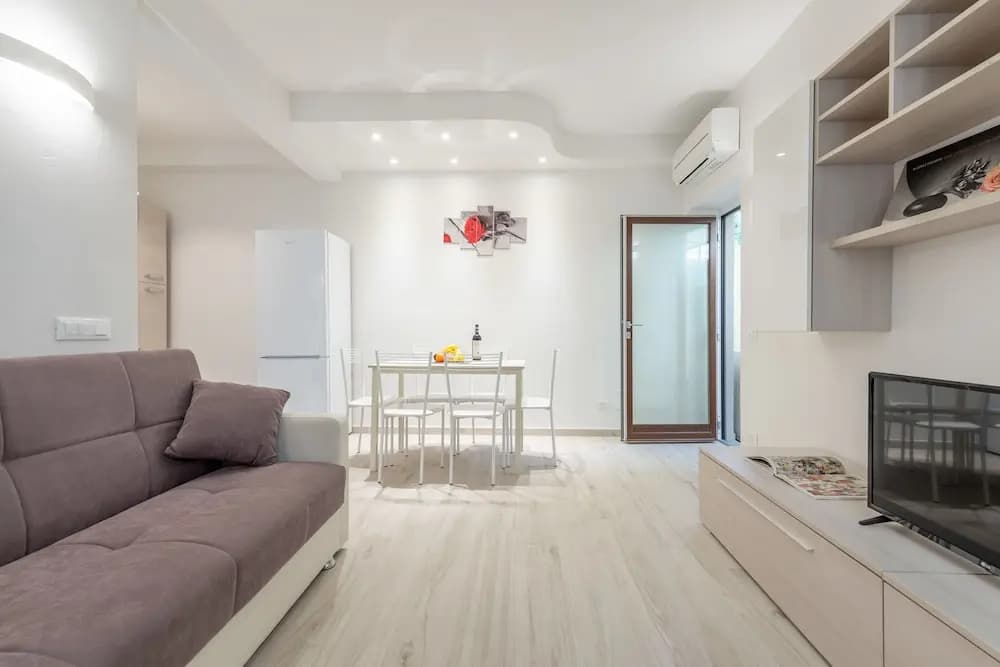 Stibbert Apartment - photo 18