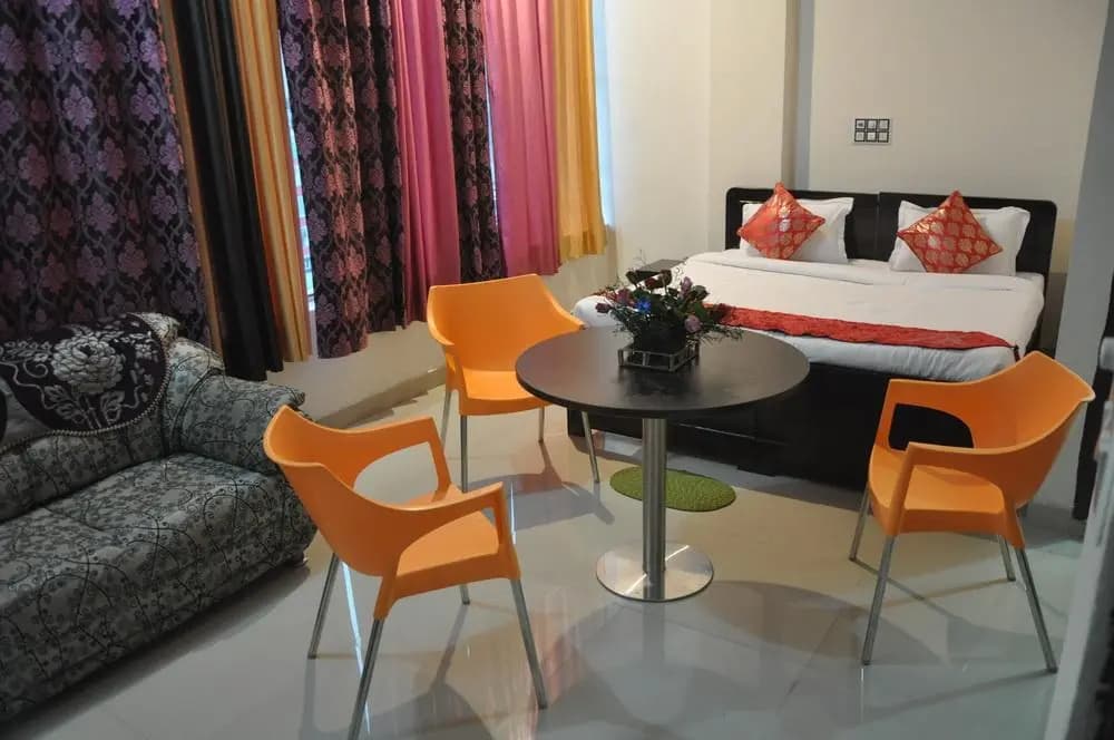 Hotel Golden Residency - photo 2