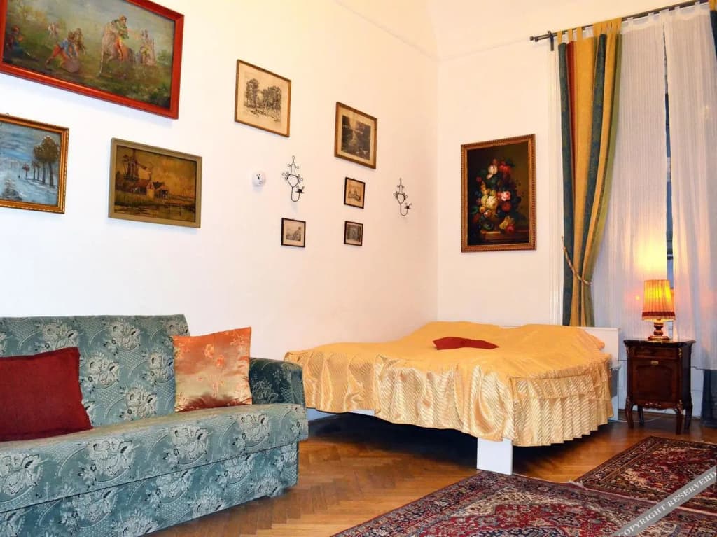 Vaci Street Apartment - photo 3