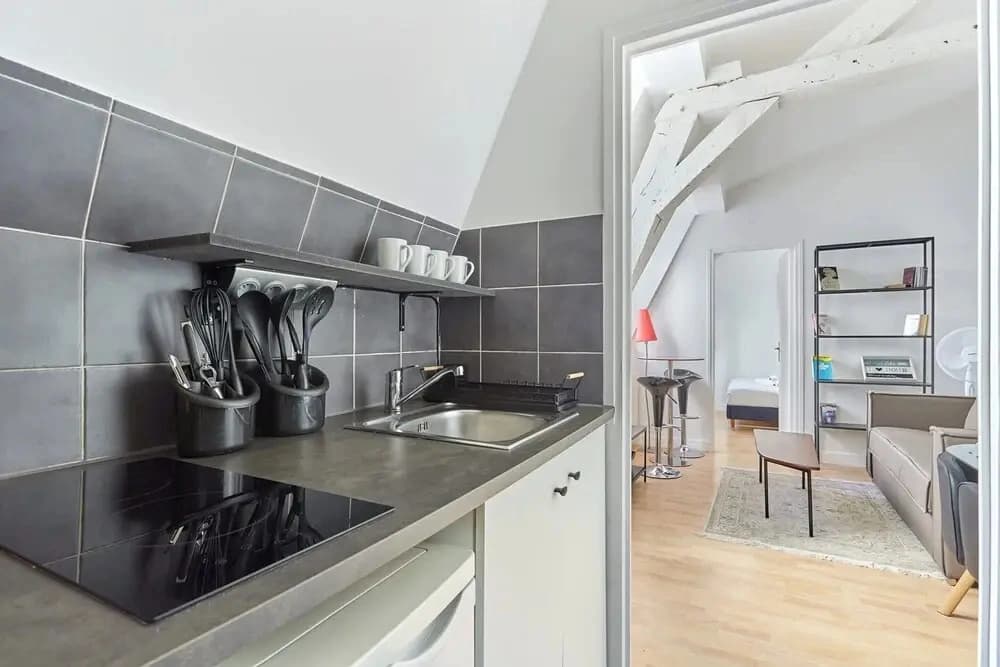 Charming 1 Bedroom Flat Heart of Marais - photo 12