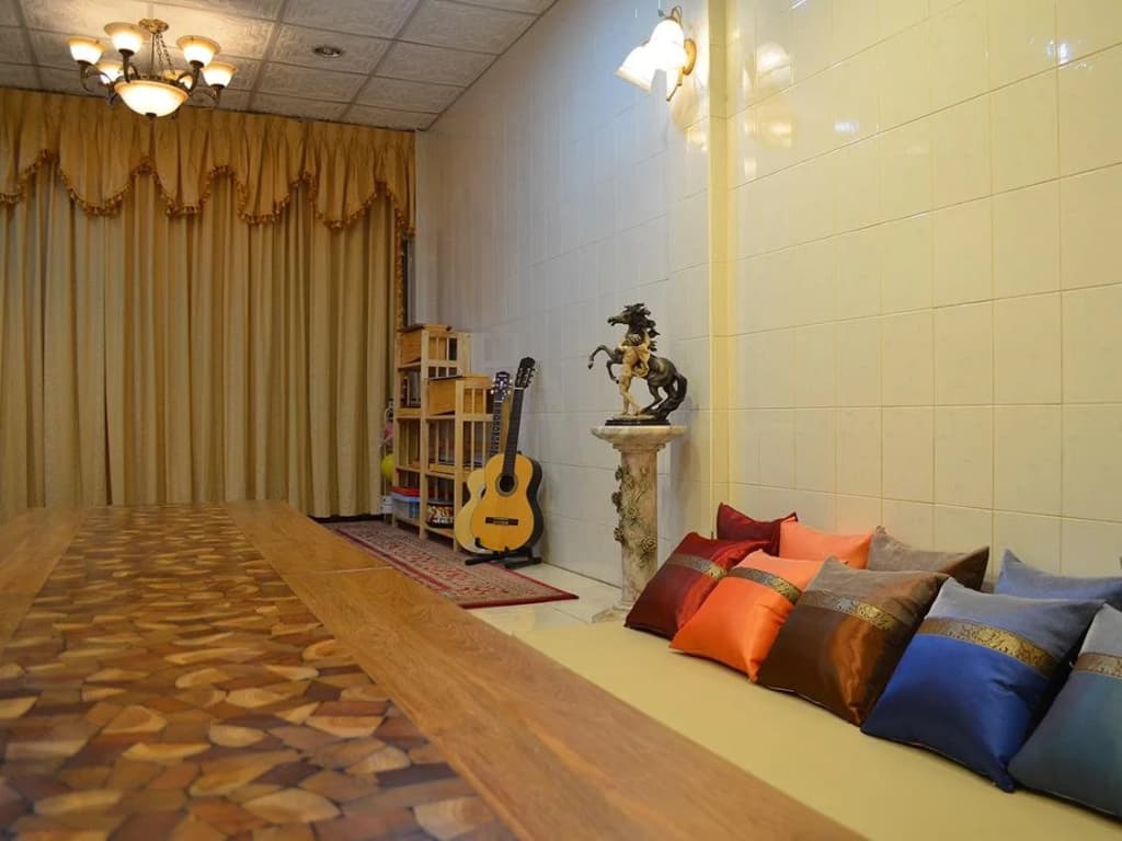 Charan 41 Hostel - photo 6