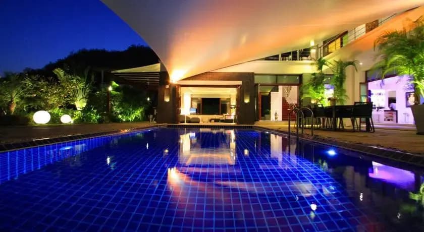 Phu Montra Mansion - photo 1