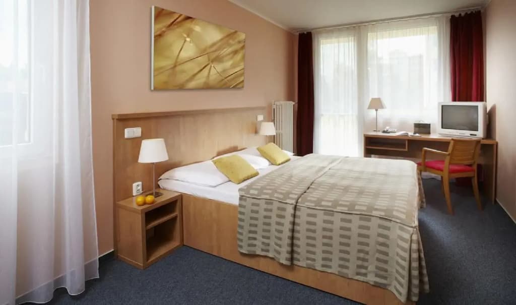Hotel Fortuna West - photo 23