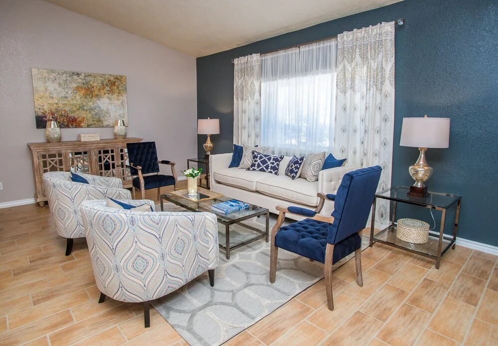 Luxury 6BR 10min to LV Strip Sleeps 20 - photo 4