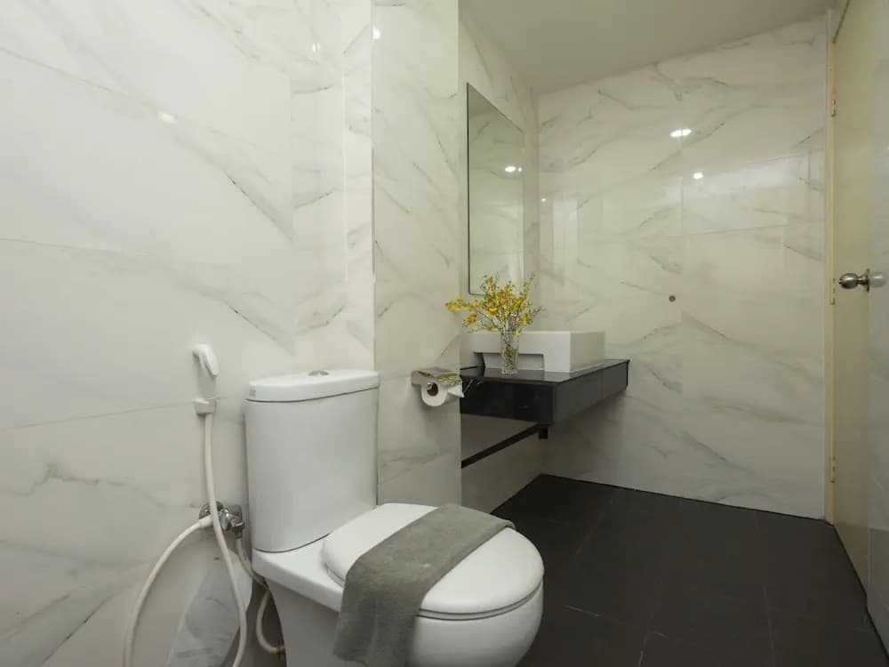 DK Hotel - photo 10